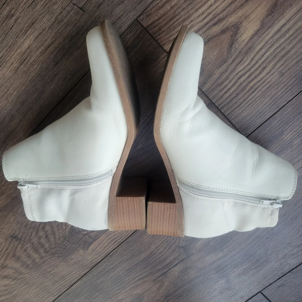 Cream Ankle Side Zipper Booties, Size 8